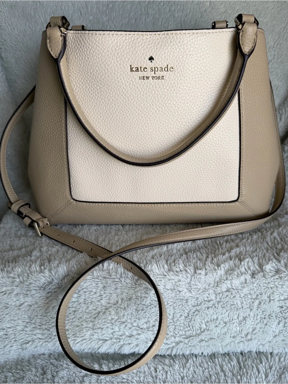 Kate Spade Two-Tone Beige & Cream Leather Shoulder Bag